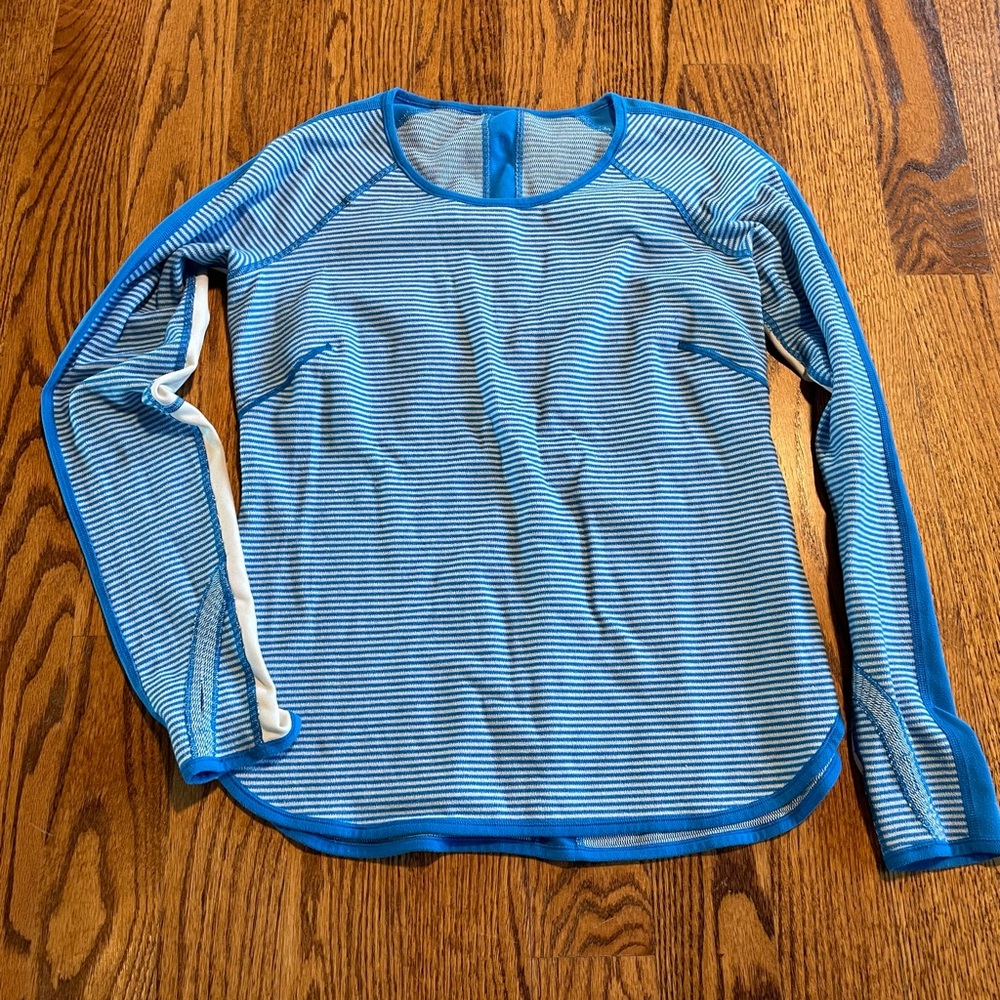 Lululemon sweatshirt size M